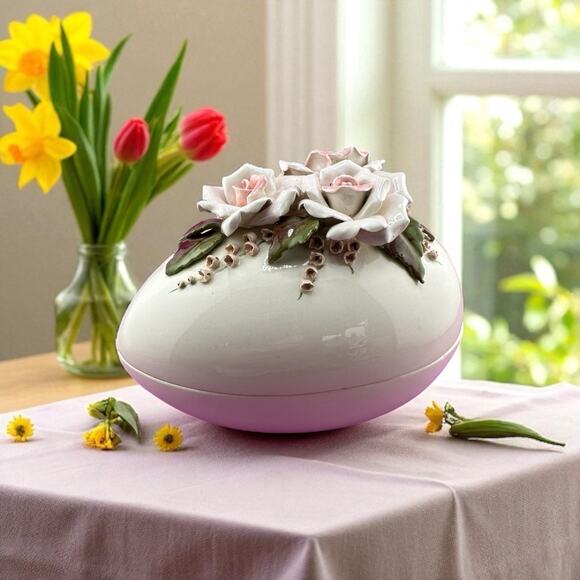 Vintage Italian Capodimonte Porcelain Easter Egg Box with Pink Roses 6 Inch Long - Picture 1 of 10
